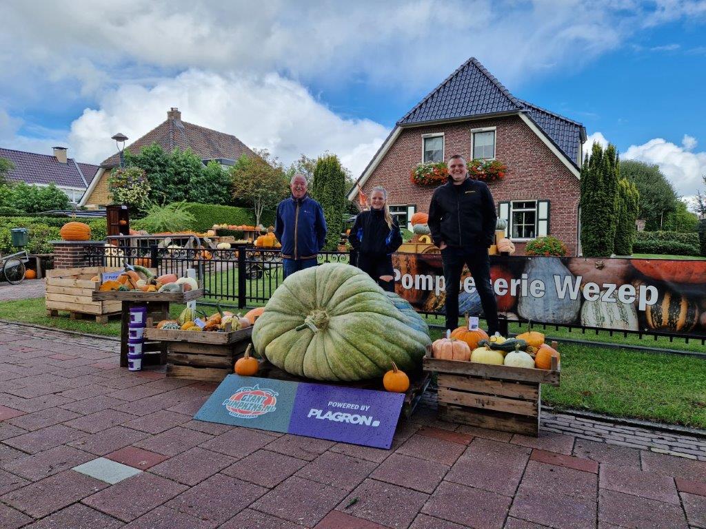 Uitslag gewicht megapompoen reuzenpompoen oldebroek schapenmarkt winnaar plagron giantpumpkins.nl pompoenerie wezep